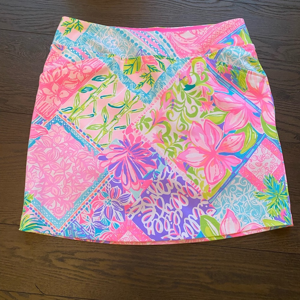 Lilly Pulitzer luxetic skort, like new, size 10